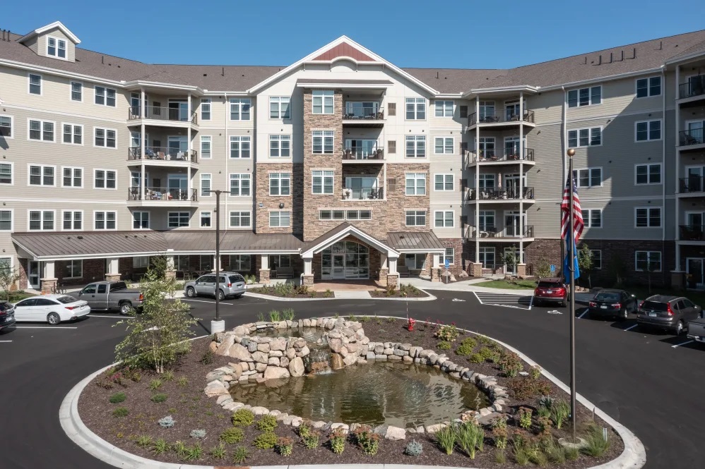 Applewood Pointe