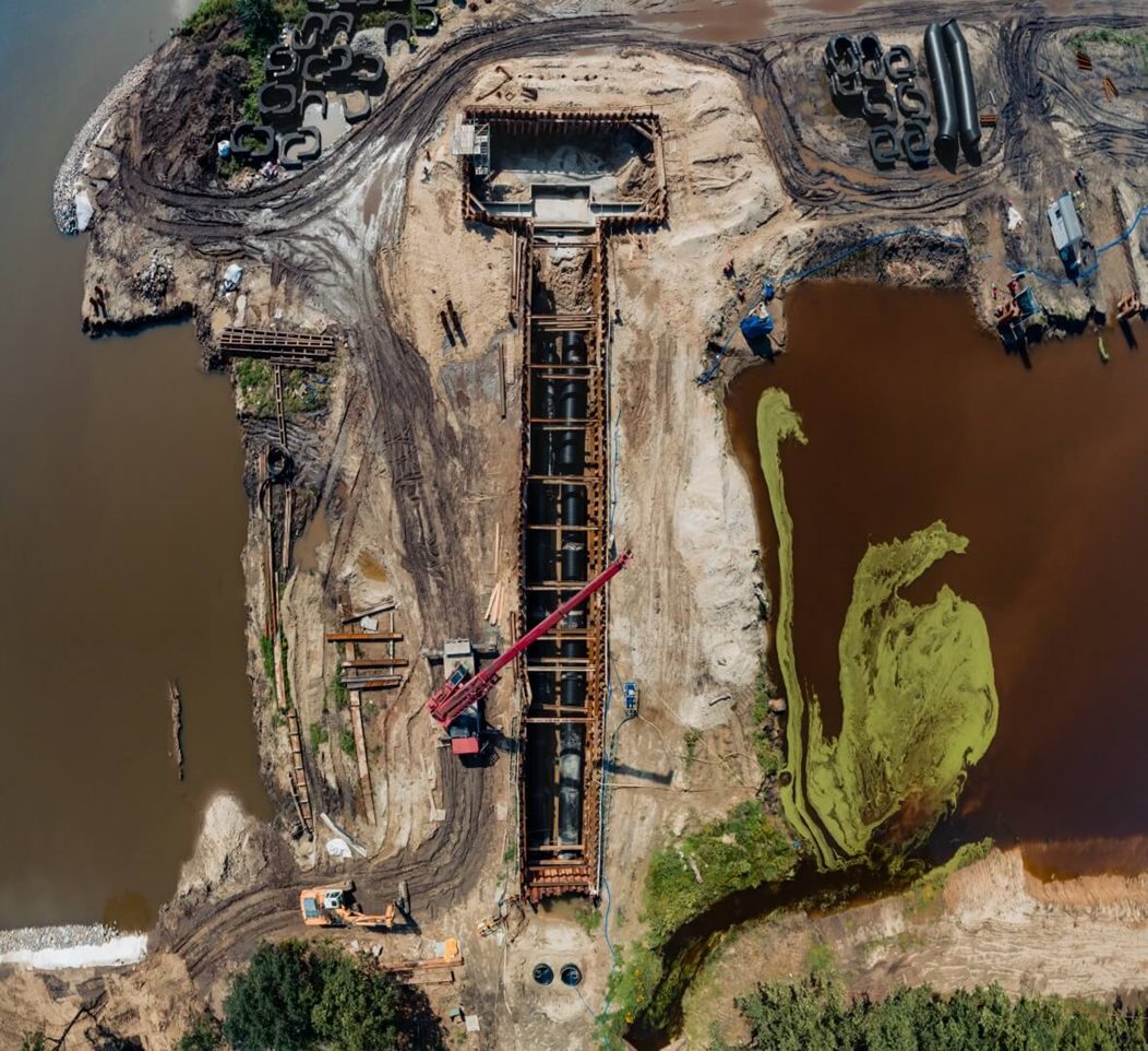 Modernization of the lock on the barrage